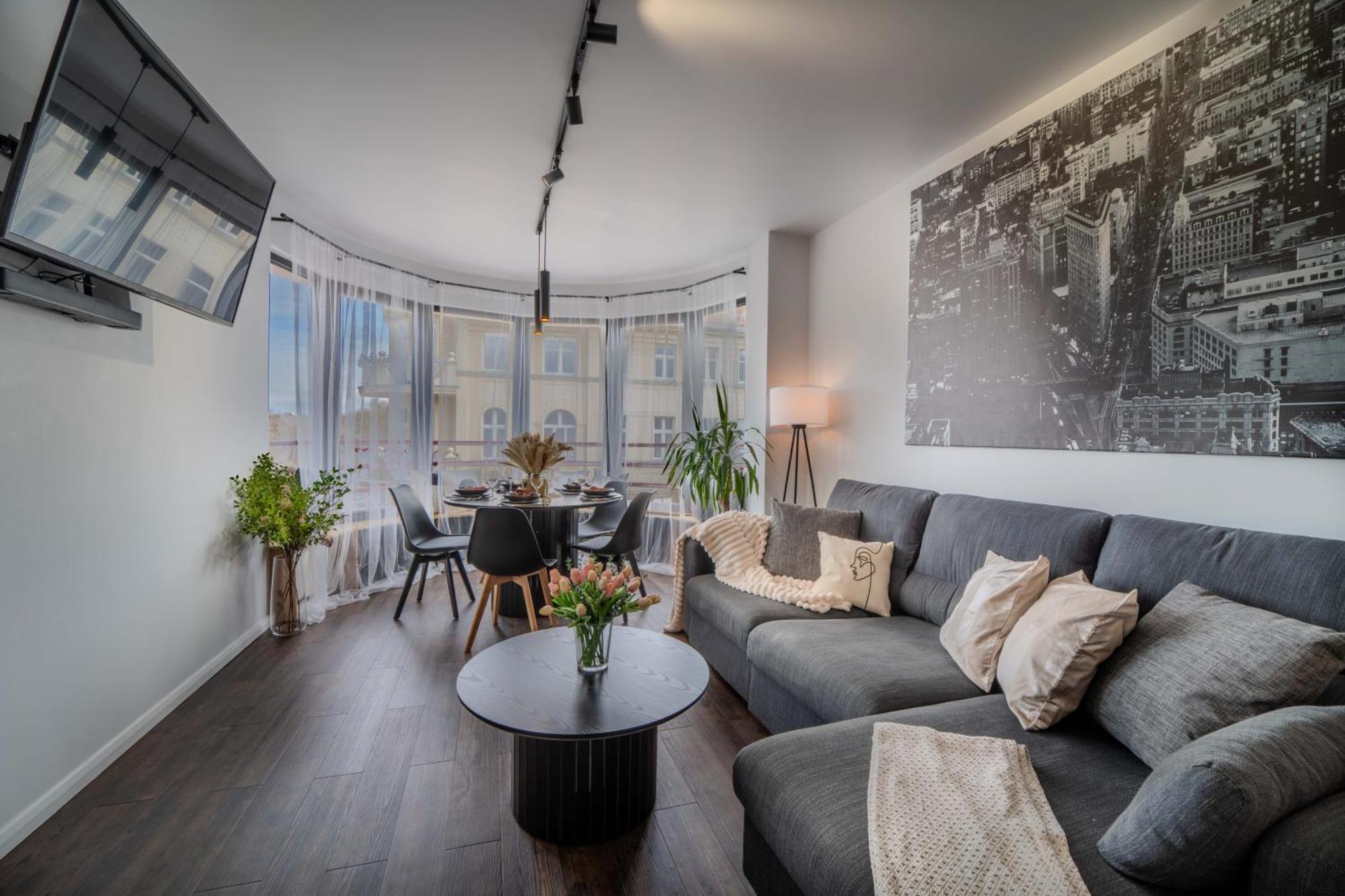New Large Modern Apartment - City Center - 60M2 - Lift - Parking Wrocław Eksteriør bilde
