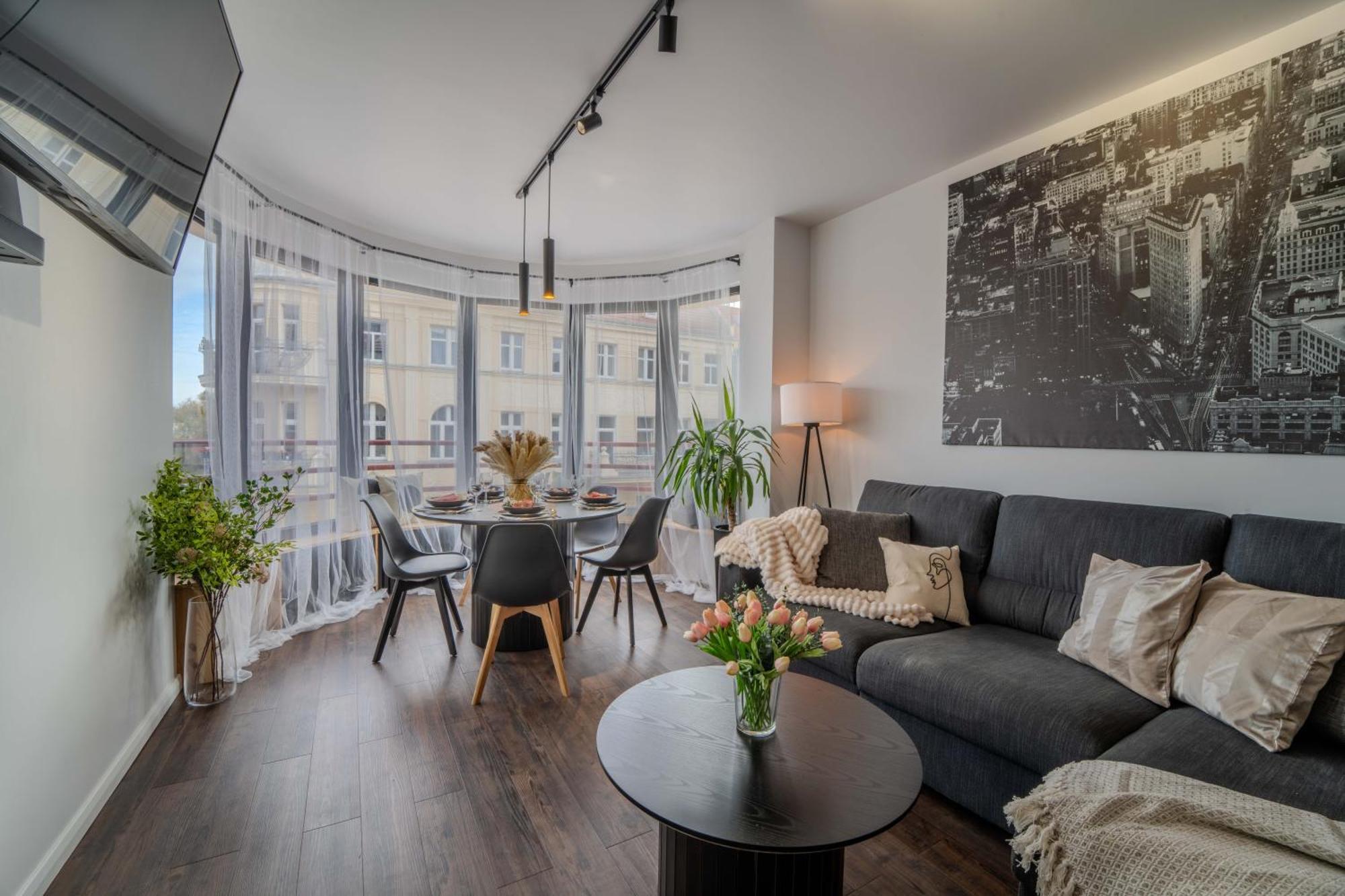 New Large Modern Apartment - City Center - 60M2 - Lift - Parking Wrocław Eksteriør bilde