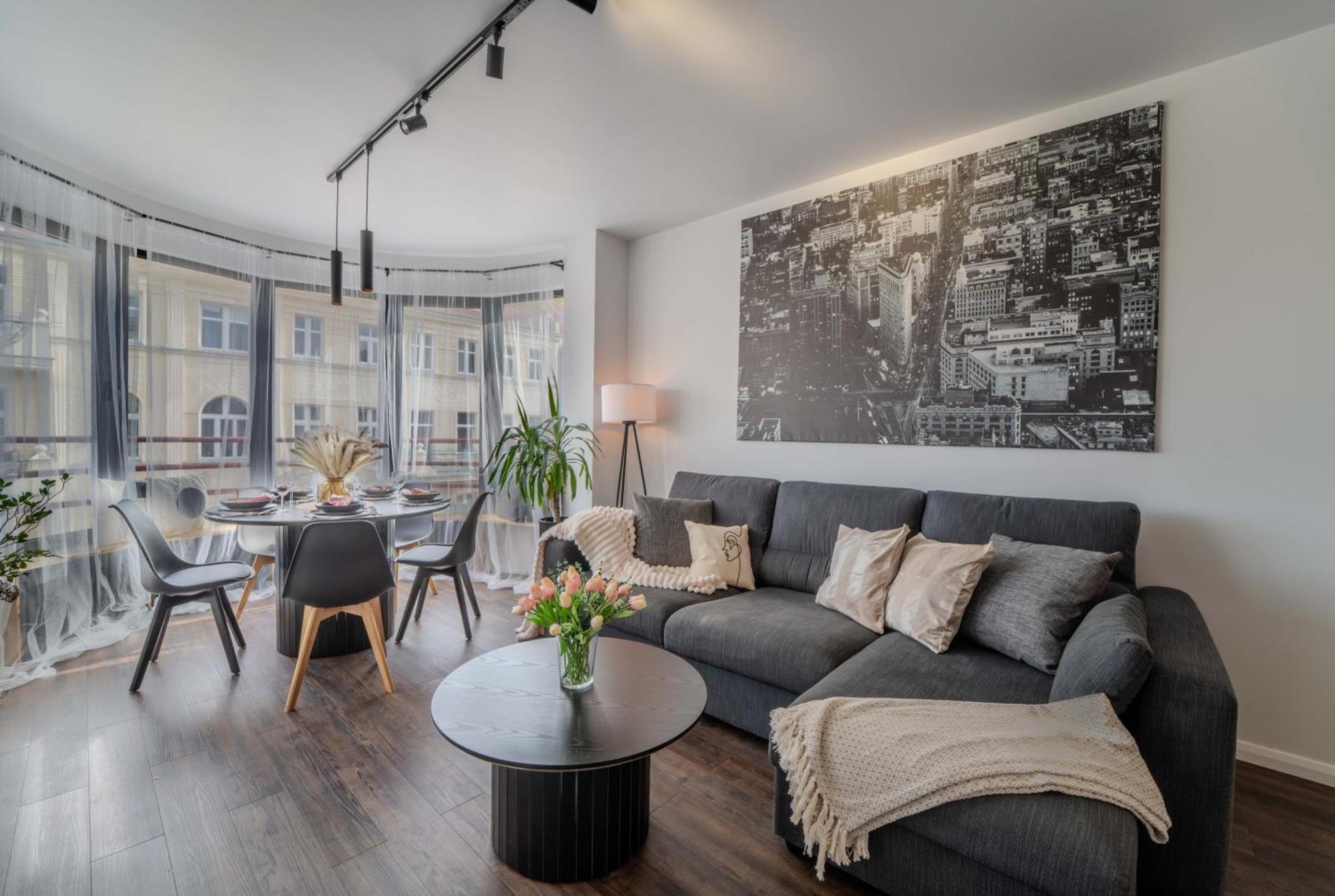 New Large Modern Apartment - City Center - 60M2 - Lift - Parking Wrocław Eksteriør bilde