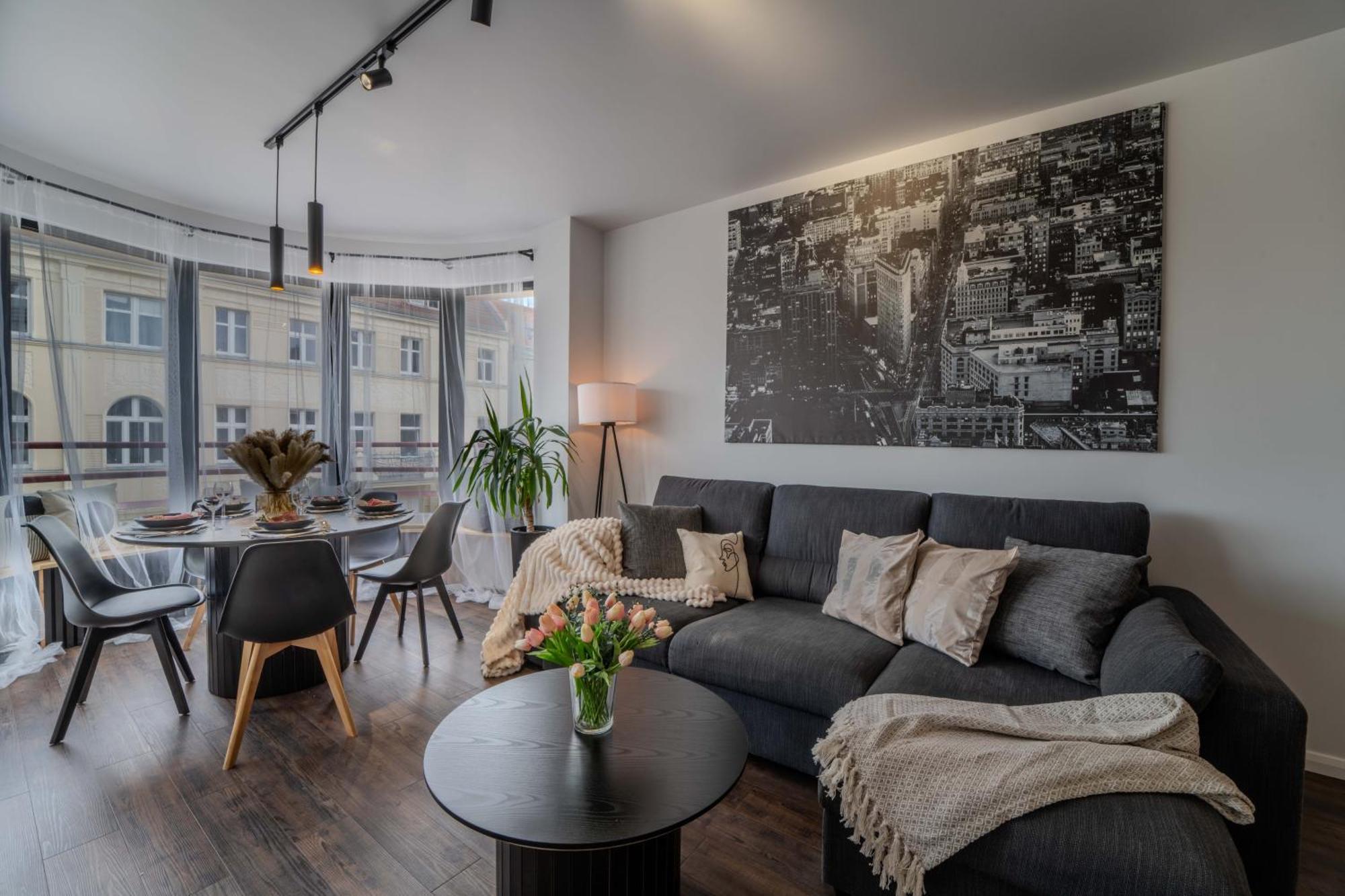 New Large Modern Apartment - City Center - 60M2 - Lift - Parking Wrocław Eksteriør bilde