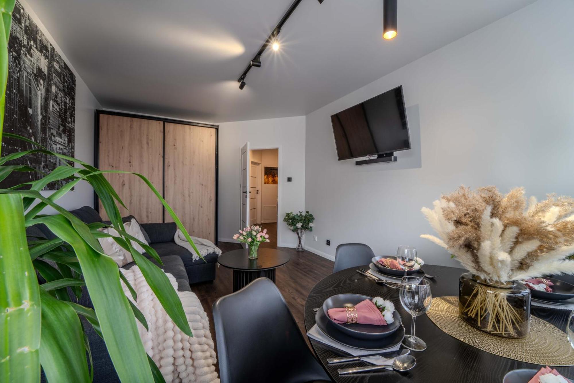 New Large Modern Apartment - City Center - 60M2 - Lift - Parking Wrocław Eksteriør bilde